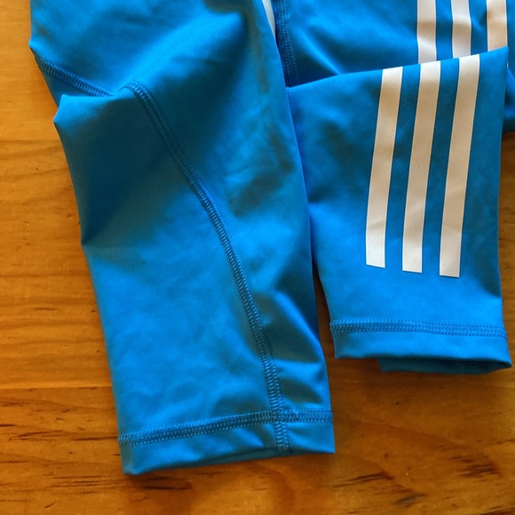 ADIDAS high waisted running pant. - Picture 7 of 7